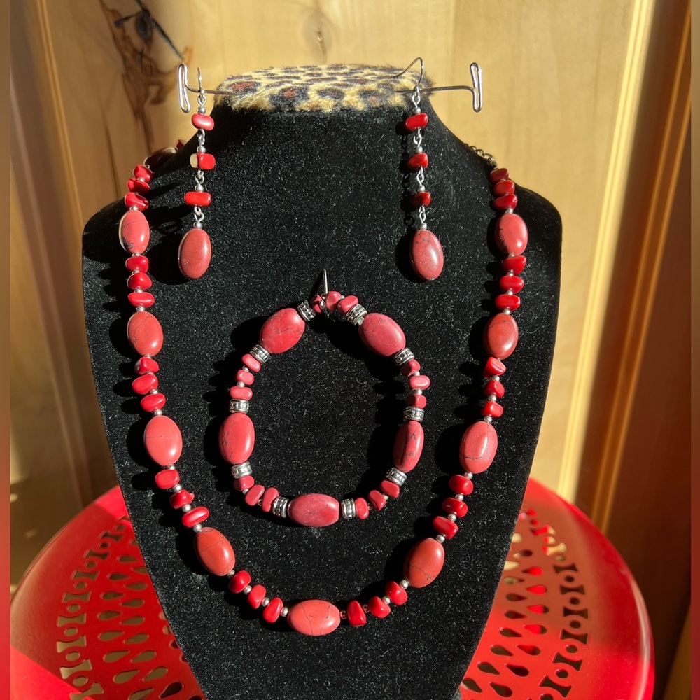 Chaps 3 piece set. Bracelet , earrings and necklace (approximately 20 inches).